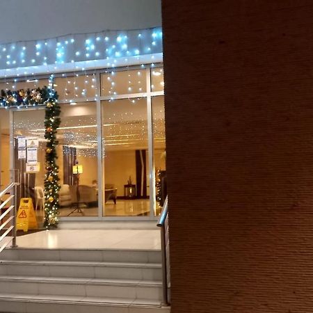 Johnstay Manila Exterior foto