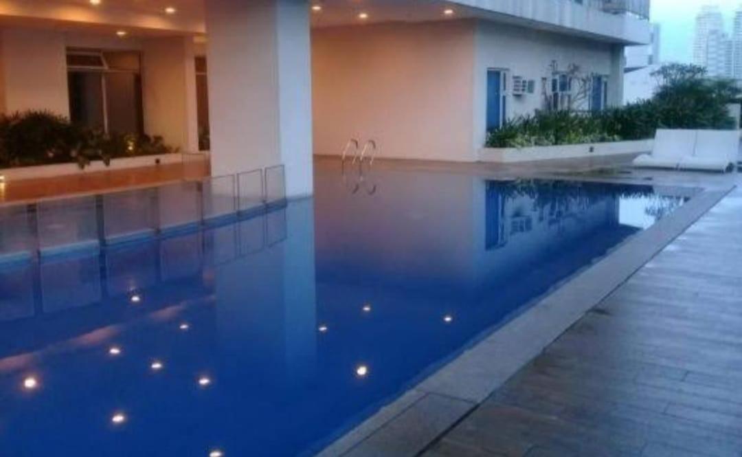 Johnstay Manila Exterior foto